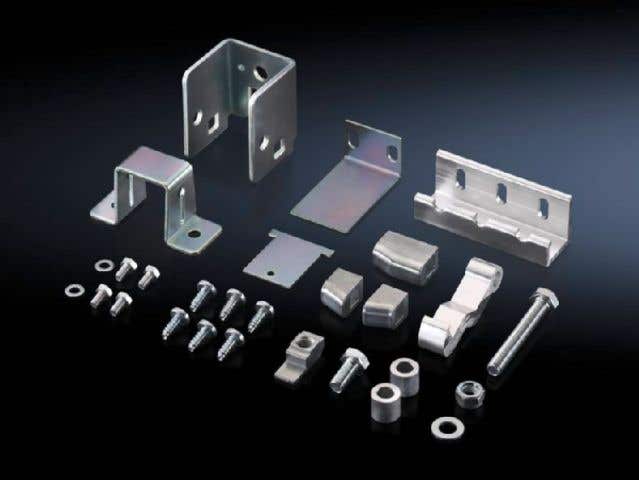 Adjacent door latch 