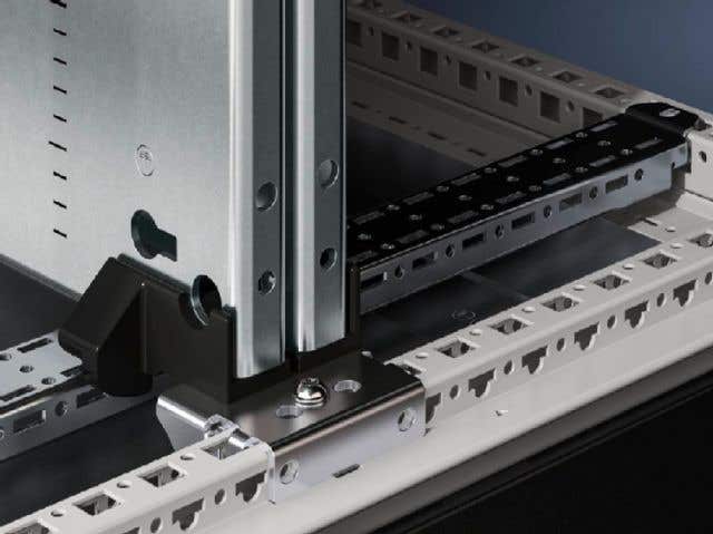 Installation kit for mounting plates TS, SE, back-to-back