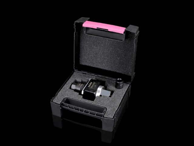 Hole punch, rectangular for sheet steel