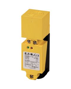Proximity switch, inductive, 1N/O/1N/C, Sn=40mm, 2L, 35-250VAC, quad.40, insulated material, screw connection